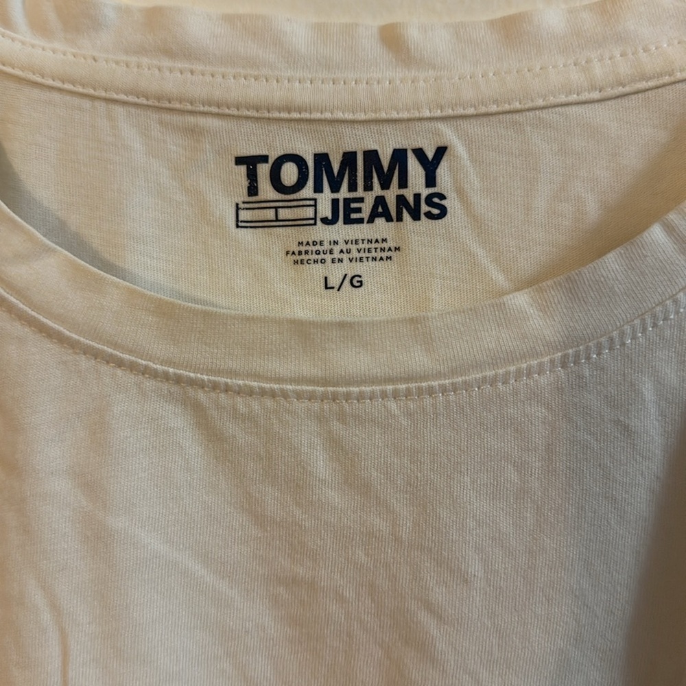 Tommy Jeans T-shirt - Picture 2 of 4